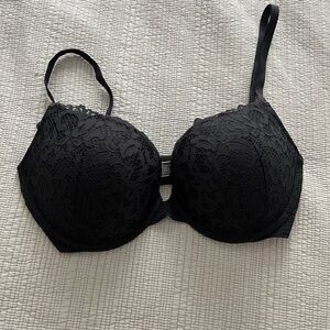 Victoria’s secret very sexy bra